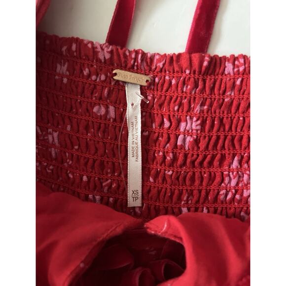 Free People Tess Mini Dress XS Red Floral Y2K Milkmaid Velvet Trim Empire Waist - Picture 3 of 11